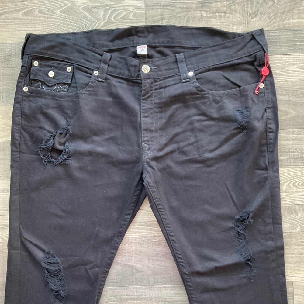 44x28 True Religion Straight w/ Flap Jeans Men’s All Black Distressed - Picture 3 of 16